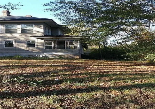 2nd image of 114 Adams St, Sparta, GA 31087 | MLS# 7702256