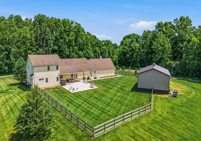 Homes for sale in Galena, OH | 10354 Gorsuch Rd, Galena, OH 43021 | MLS# 226022595