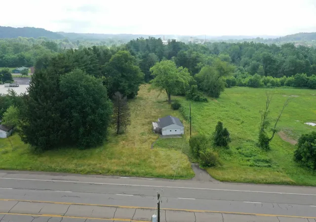 Photo 1 of Sale Pending at 61204 Southgate Rd, Cambridge, OH 43725 | MLS# 221010260 | Listing updated on 2026-05-15