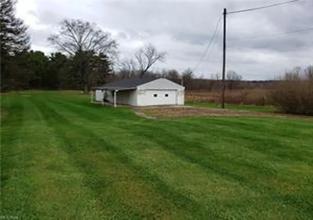 Photo 4 of Sale Pending at 61204 Southgate Rd, Cambridge, OH 43725 | MLS# 221010260 | Listing updated on 2026-05-15