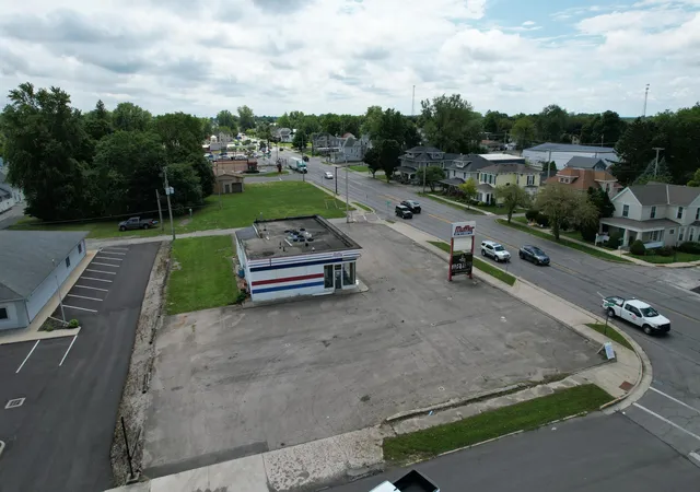 3rd image of 333 S Main St, Bellefontaine, OH 43311 | MLS# 222043433