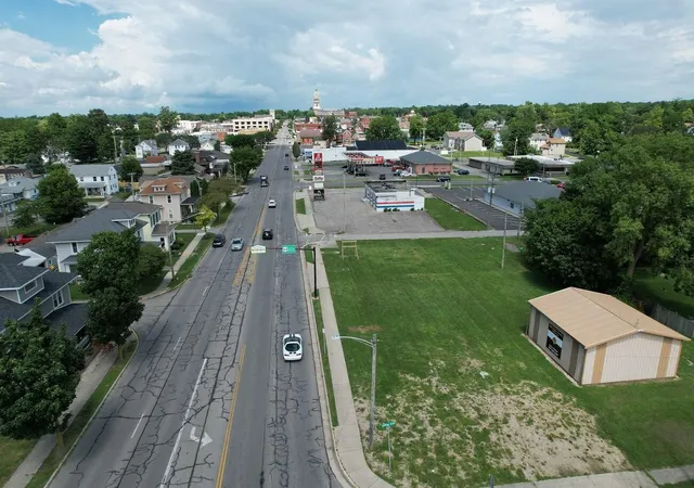 4th image of 333 S Main St, Bellefontaine, OH 43311 | MLS# 222043433