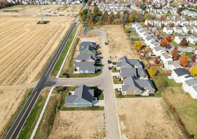 Photo 3 of Sale Pending at 7231 Lehman Park Pl #PRIVAT, Canal Winchester, OH 43110 | MLS# 223030890 | Listing updated on 2025-03-27