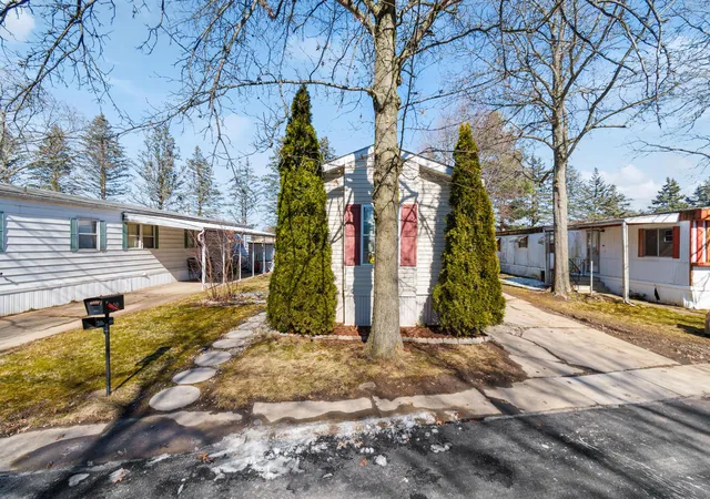 3rd image of 99 Harold Dr, Ashland, OH 44805 | MLS# 224004860