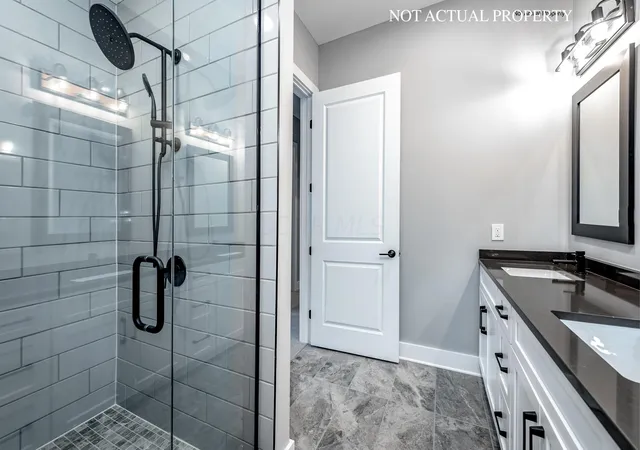 2nd image of 270 Dickenson St, Columbus, OH 43215