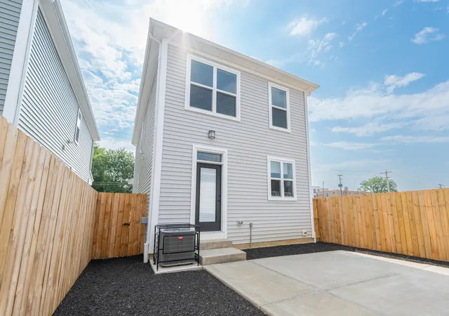 Homes for sale in Columbus, OH | 45 S Hartford Ave, Columbus, OH 43222 | MLS# 224022086