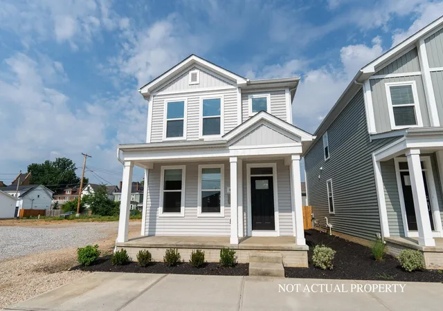 Homes for sale in Columbus, OH | 49 S Hartford Ave, Columbus, OH 43222 | MLS# 224022089