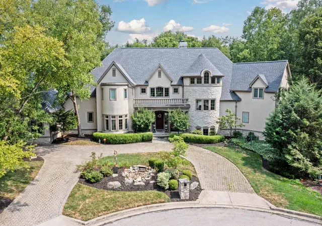 Homes for sale in Upper Arlington, OH | 5000 Slate Run Woods Ct, Upper Arlington, OH 43220 | MLS# 224029209
