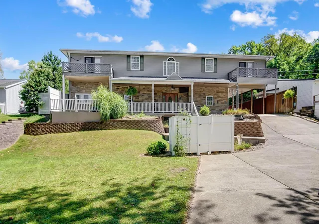 1st image of 3025 Virginia Ave, Zanesville, OH 43701 | MLS# 224030038