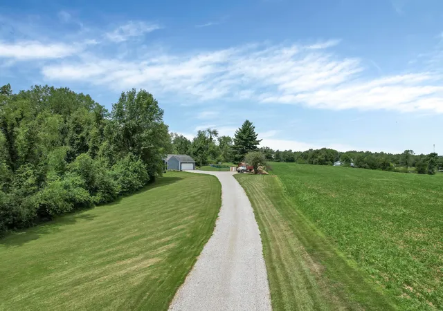 Homes for sale in Alexandria, OH | 1060 S Watkins Rd, Alexandria, OH 43001 | MLS# 224031133