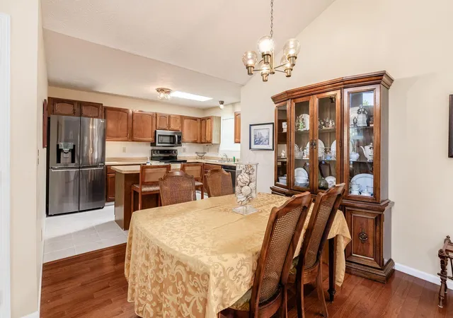 Photo 3 of Sale Pending at 6278 Geyer Dr, Columbus, OH 43228 | MLS# 224036192 | Listing updated on 2025-03-27