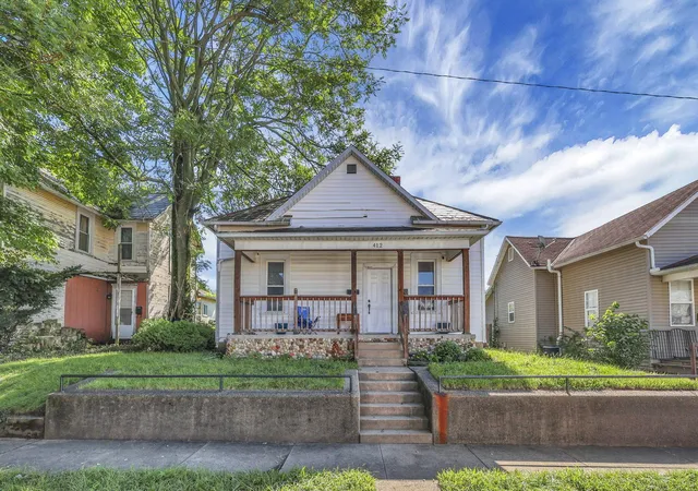 1st image of 412 Garfield Ave, Lancaster, OH 43130 | MLS# 226030165