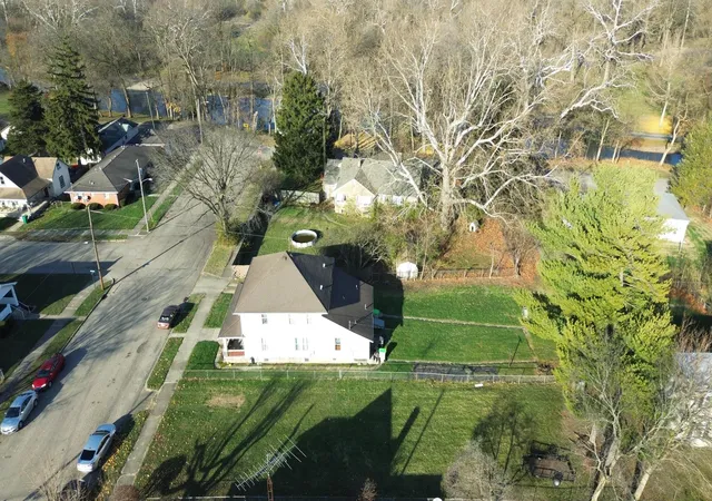 3rd image of 366 N Isabella St, Springfield, OH 45504 | MLS# 224042036