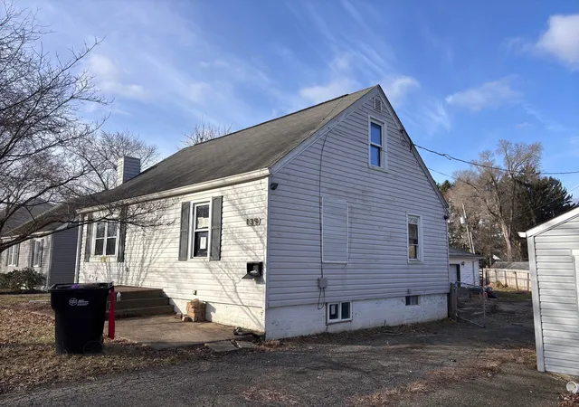 Photo 1 of Single family home for sale at 139 N 26th St, Newark, OH 43055 | MLS# 225004363 | Listing updated on 2026-09-08