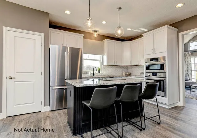 Listing Photo 2 - Condo for sale in building located at 5296 Estuary Ln, Dublin, OH 43016
