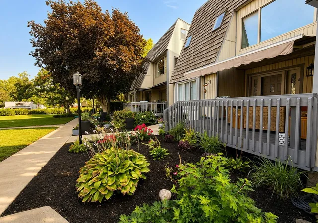 Photo 3 of Condo for sale at 4945 Walnut Rd #7, Buckeye Lake, OH 43008 | MLS# 225008225 | Listing updated on 2026-09-14