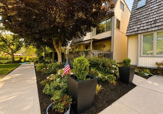 Photo 3 of Condo for sale at 4945 Walnut Rd #7, Buckeye Lake, OH 43008 | MLS# 225008225 | Listing updated on 2026-09-14