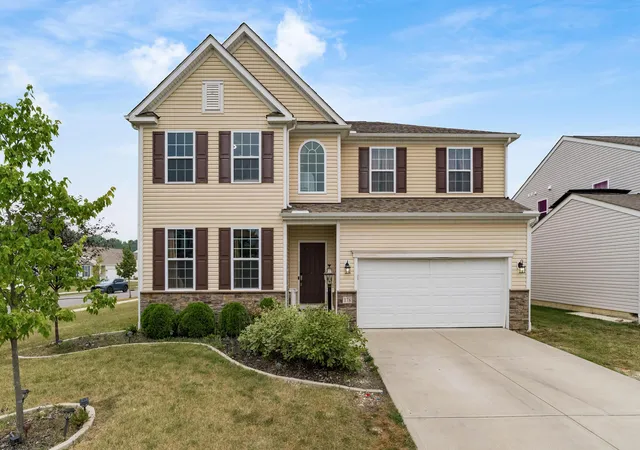 1st image of 178 Old Bay Dr, Pataskala, OH 43062 | MLS# 226015352