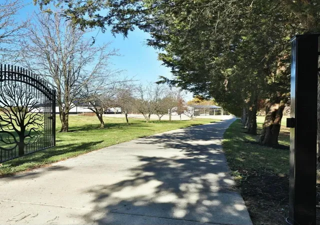 Photo 3 of Single family home for sale at 4070 Tradersville Brighton Rd, London, OH 43140 | MLS# 225011185 | Listing updated on 2026-07-28