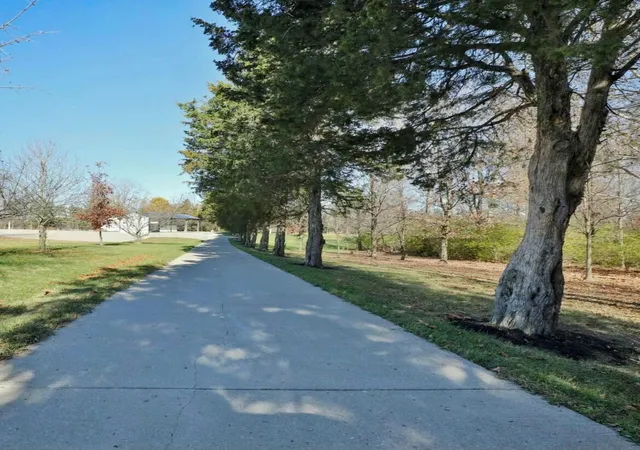 Photo 3 of Single family home for sale at 4070 Tradersville Brighton Rd, London, OH 43140 | MLS# 225011185 | Listing updated on 2026-07-28
