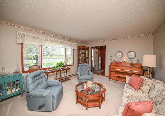 Photo 3 of Single family home for sale at 1635 Richland Rd, Marion, OH 43302 | MLS# 226029150 | Listing updated on 2026-09-16