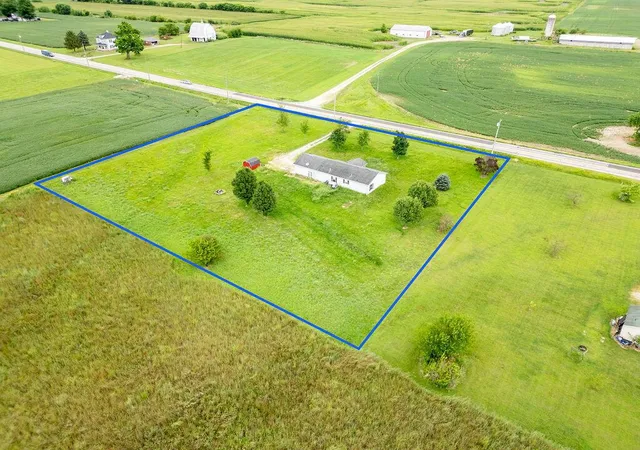 Photo 3 of Single family home for sale at 12345 State Route 38 NE, Bloomingburg, OH 43106 | MLS# 225032253 | Listing updated on 2026-09-25