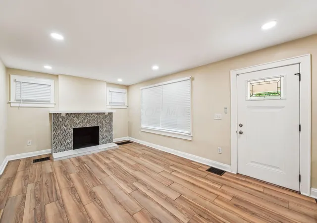 5th image of 943 S Champion Ave, Columbus, OH 43206 | MLS# 225020130