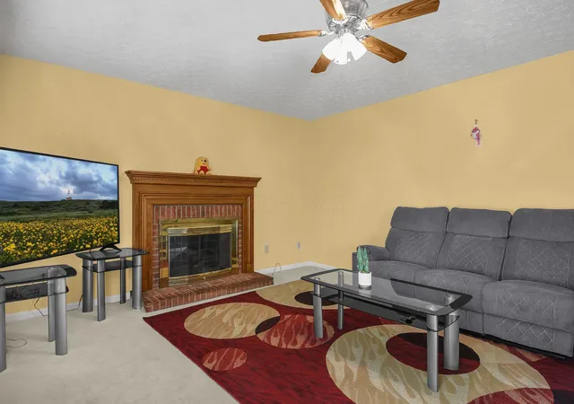 Homes for sale in Pickerington, OH | 360 Field Harvest Ave, Pickerington, OH 43147 | MLS# 225024866