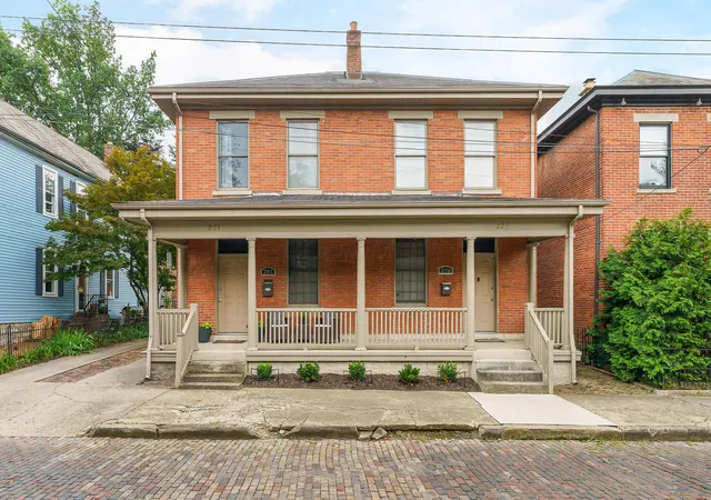 Homes for sale in Columbus, OH | 279 281 E Beck St, Columbus, OH 43206 | MLS# 225038028