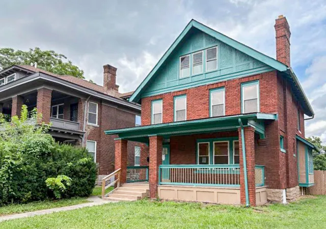 Photo 2 of Sale Pending at 1622 Clifton Ave, Columbus, OH 43203 | MLS# 225027357 | Listing updated on 2026-10-20