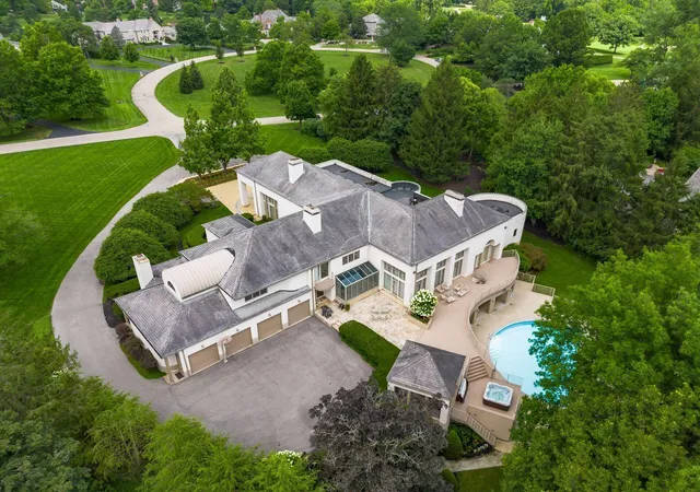 2nd image of 8565 Dunsinane Dr, Dublin, OH 43017 | MLS# 225028857