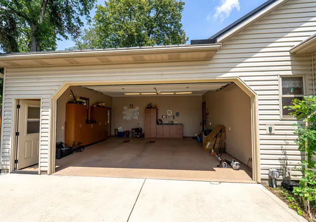 Photo 3 of Single family home for sale at 3427 Southbank Rd Ne, Millersport, OH 43046 | MLS# 225030574 | Listing updated on 2026-08-19