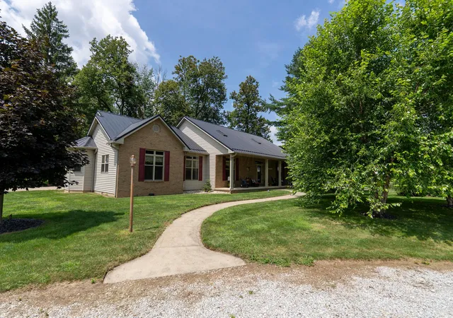 Photo 3 of Single family home for sale at 3427 Southbank Rd NE, Millersport, OH 43046 | MLS# 225030574 | Listing updated on 2026-08-19