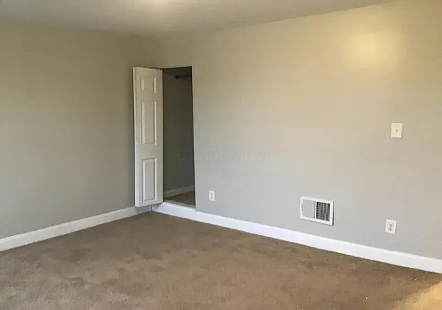 3rd image of 947 Mcallister Ave, Columbus, OH 43205 | MLS# 225035204