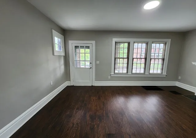 2nd image of 640 S Champion Ave, Columbus, OH 43205 | MLS# 225035835