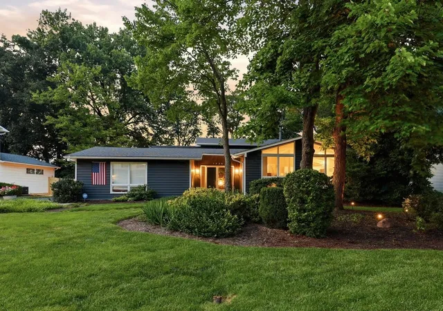 1st image of 1336 Hickory Ridge Ln, Columbus, OH 43235 | MLS# 226028922
