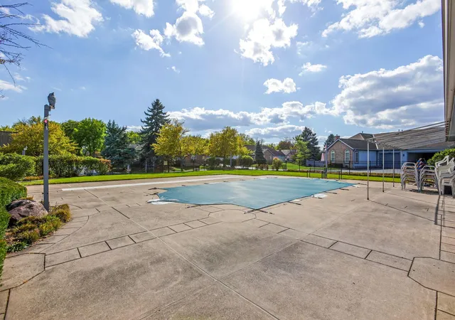 Homes for sale in Hilliard, OH | 3820 Falls Circle Dr, Hilliard, OH 43026 | MLS# 225038116
