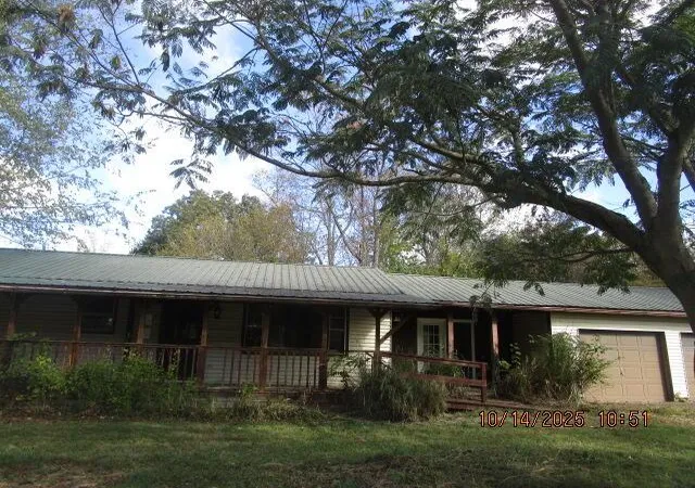 2nd image of 950 Federal Rd, Little Hocking, OH 45742 | MLS# 225039643