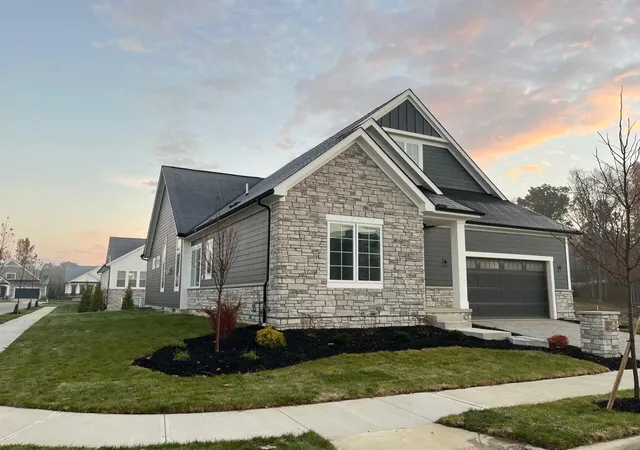 Photo 2 of Sale Pending at 5986 Stratton Pl, Blacklick, OH 43004 | MLS# 225041155 | Listing updated on 2026-09-11