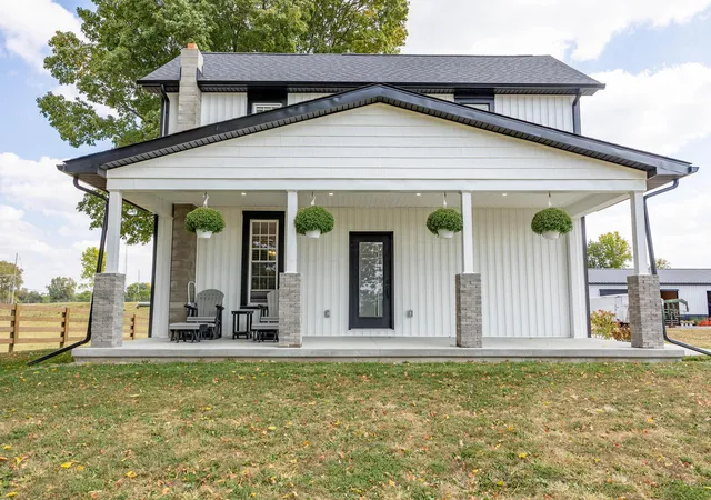 Homes for sale in Bellefontaine, OH | 1141 Township Road 216, Bellefontaine, OH 43311 | MLS# 225041341
