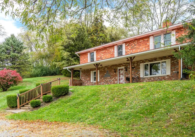 Homes for sale in Urbana, OH | 5230 W Us Hwy 36, Urbana, OH 43078 | MLS# 225041628