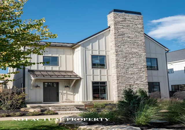 2nd image of 2845 Katmai Dr, Columbus, OH 43228 | MLS# 225042186