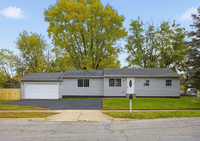 1st image of 1830 Winding Hollow Dr, Columbus, OH 43223 | MLS# 225042271
