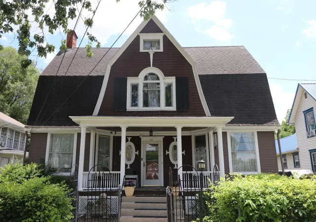 1st image of 211 Saint James St, Marion, OH 43302 | MLS# 225042591