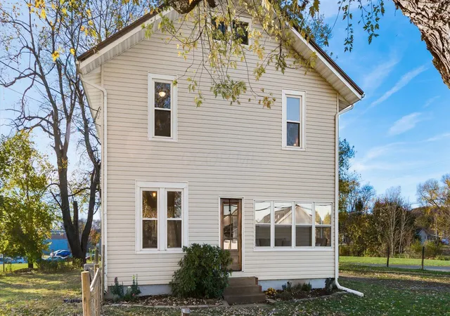3rd image of 1953 Horns Hill Rd Ne, Newark, OH 43055 | MLS# 225042599