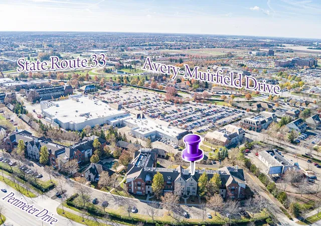 Listing Photo 2 - Condo for sale in building located at 6219 Craughwell Ln, Dublin, OH 43017 - Unit #