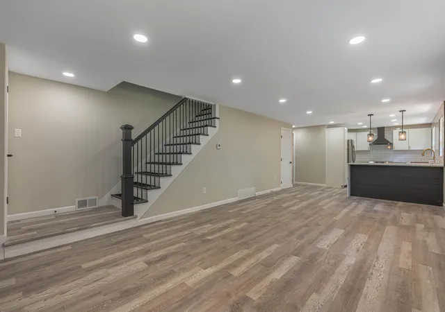 Photo 4 of Single family home for sale at 5125 Shiloh Springs Rd, Dayton, OH 45426 | MLS# 225044989 | Listing updated on 2026-08-18