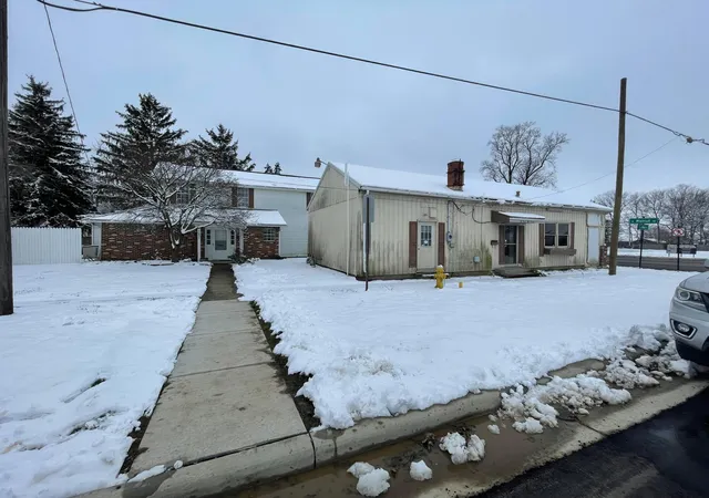 Photo 2 of Sale Pending at 5002 S Walnut St, South Bloomfield, OH 43103 | MLS# 225044886 | Listing updated on 2026-09-04