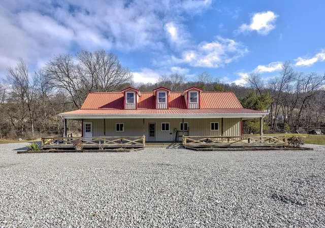 Homes for sale in Brinkhaven, OH | 15193 Us 62, Brinkhaven, OH 43006 | MLS# 225045458