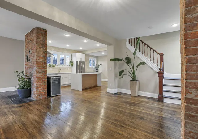 Photo 3 of Single family home for sale at 155 S Ohio Ave, Columbus, OH 43205 | MLS# 226000056 | Listing updated on 2026-09-19